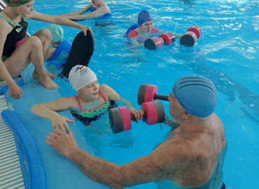 В Тюмени для особенных детей организовали занятия по адаптивному плаванию